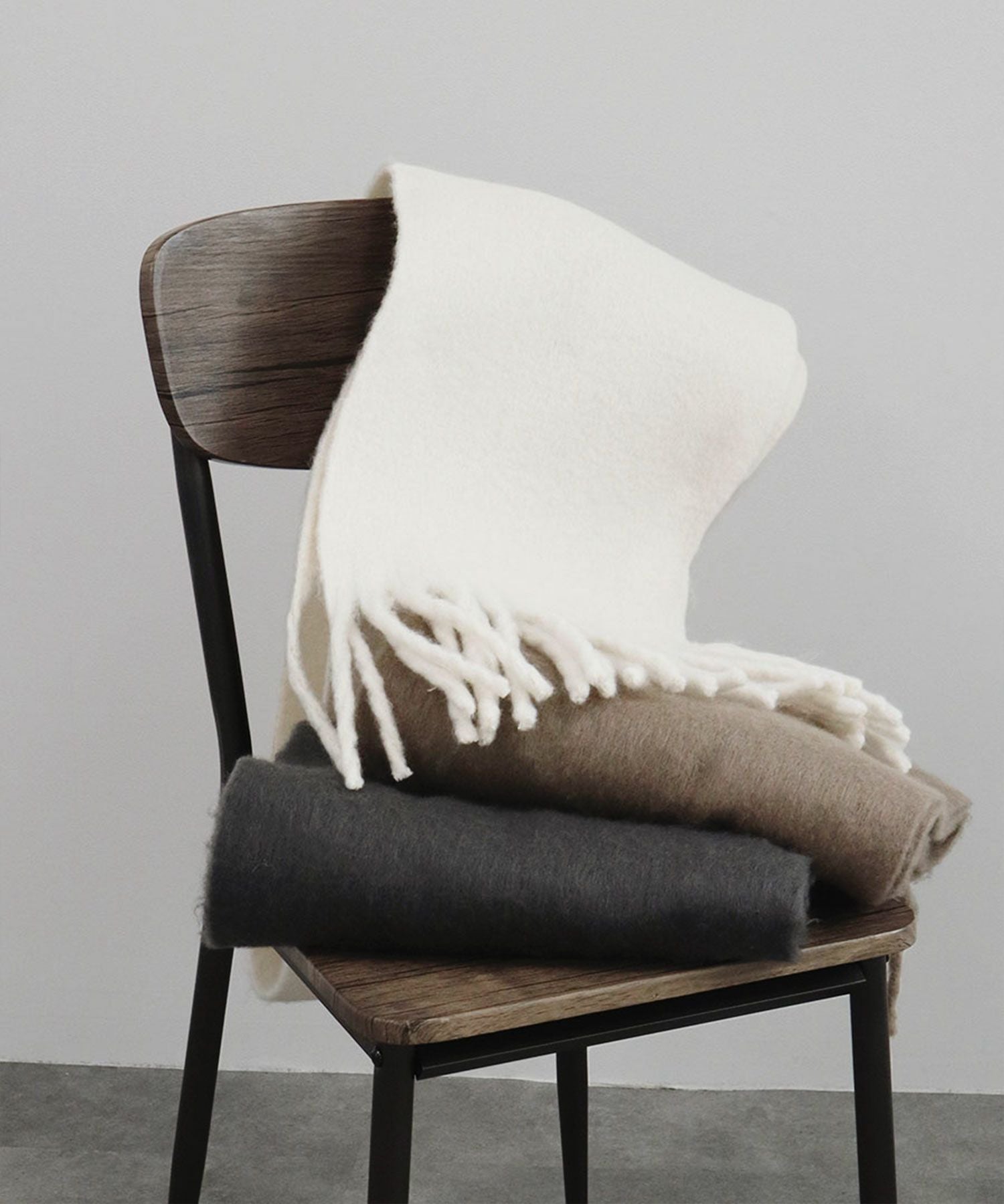 送料無料☆♡Éé mohair fringe muffler ivory☆ セール】 モヘアライクストール （マフラー・ショール・スヌード