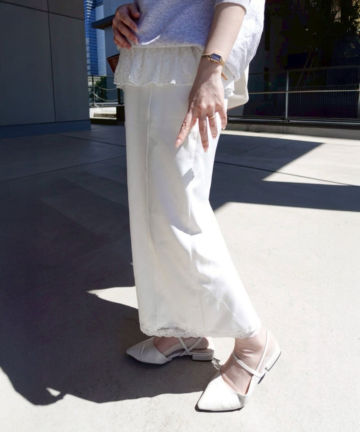 lace hem narrow skirt(saki select) | Reurie'（レウリィ）