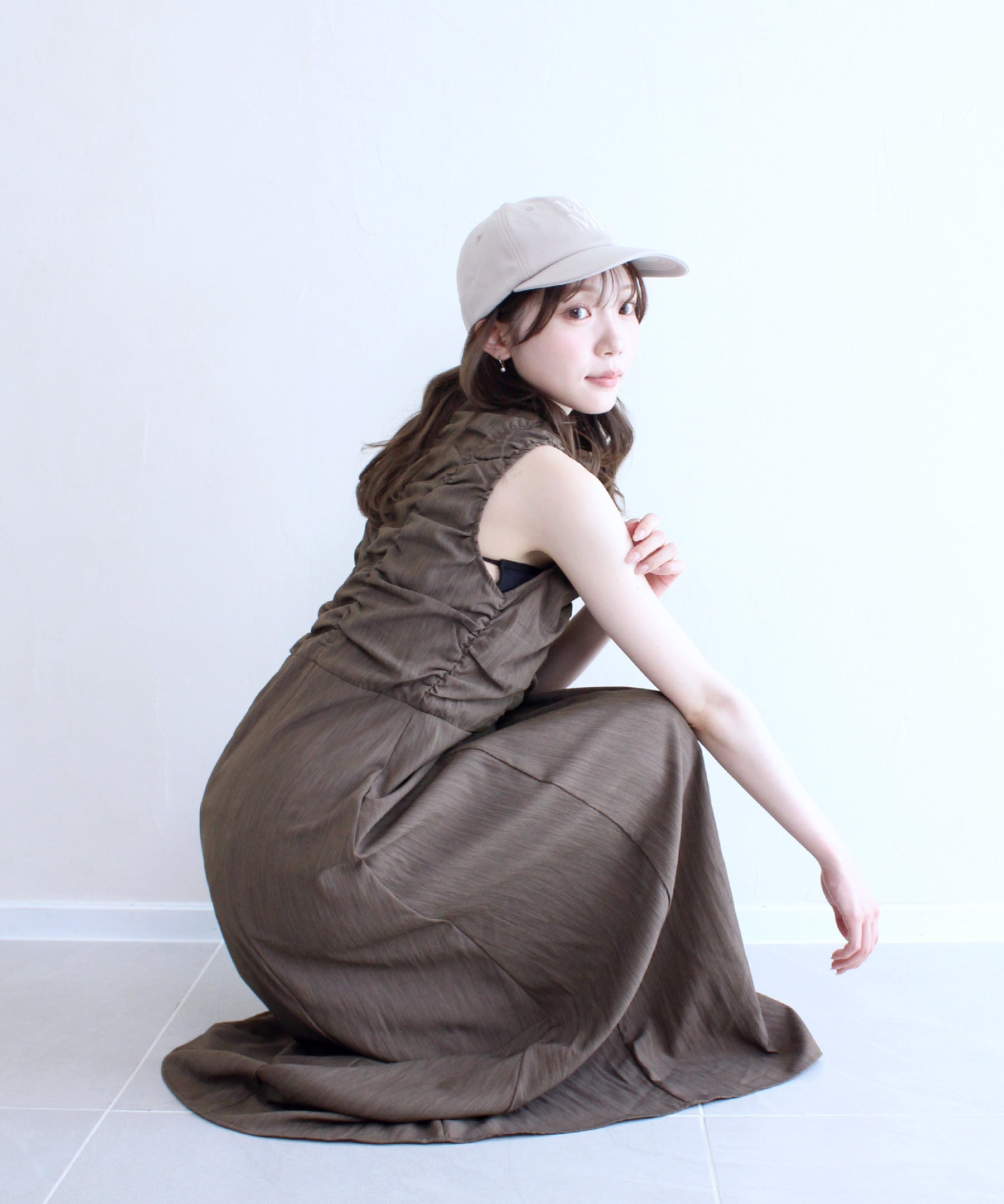 linen touch gathered onepiece | Reurie'（レウリィ）