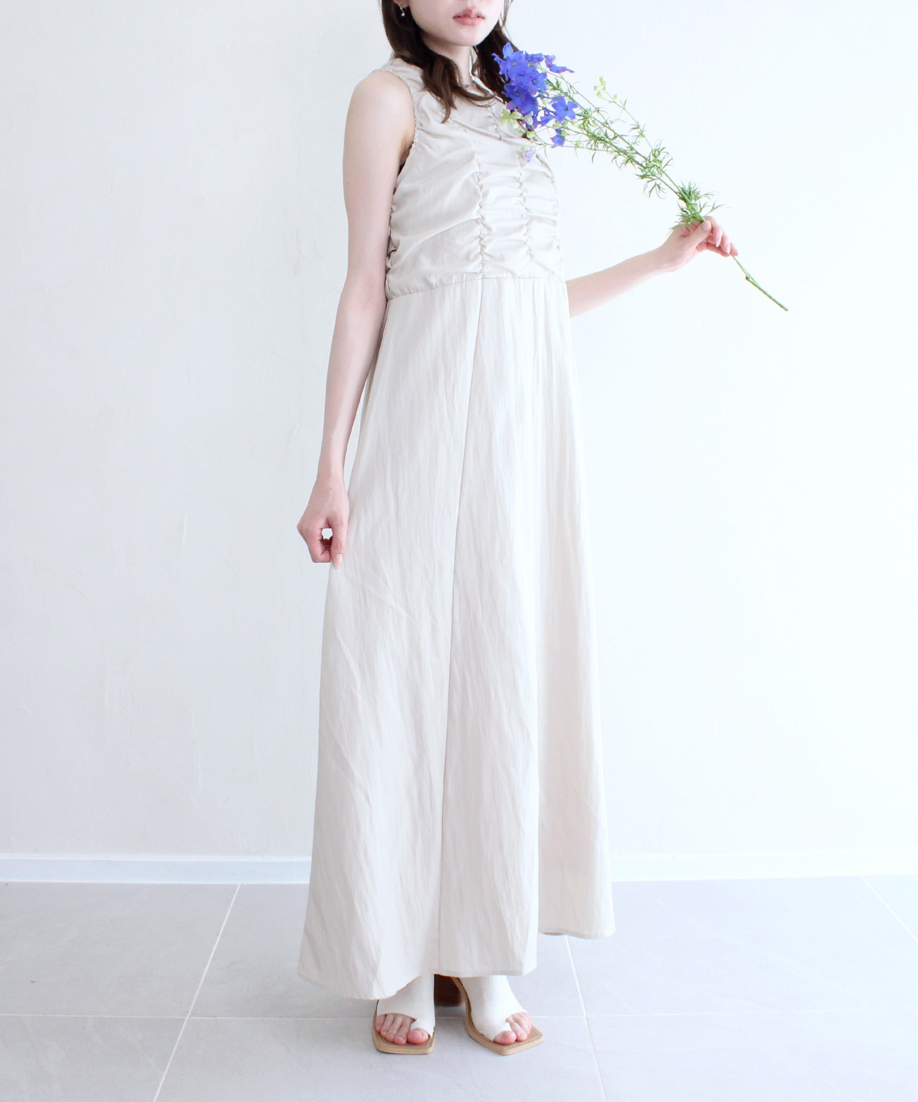 linen touch gathered onepiece | Reurie'（レウリィ）