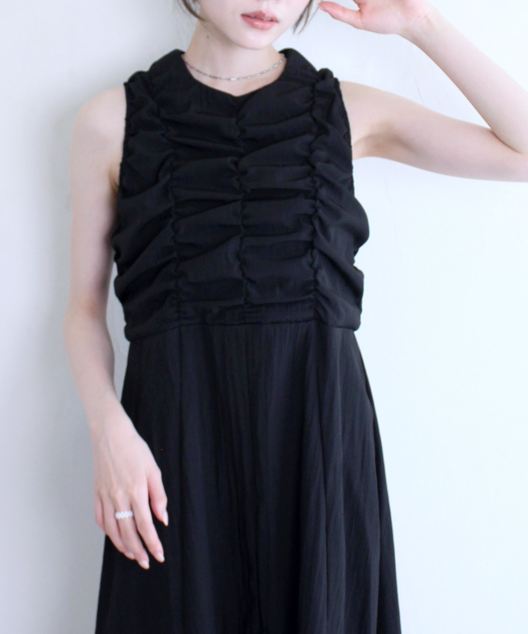 linen touch gathered onepiece | Reurie'（レウリィ）